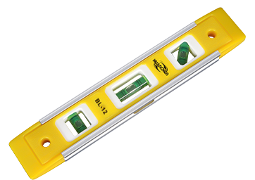 Muovinen torpedon taso